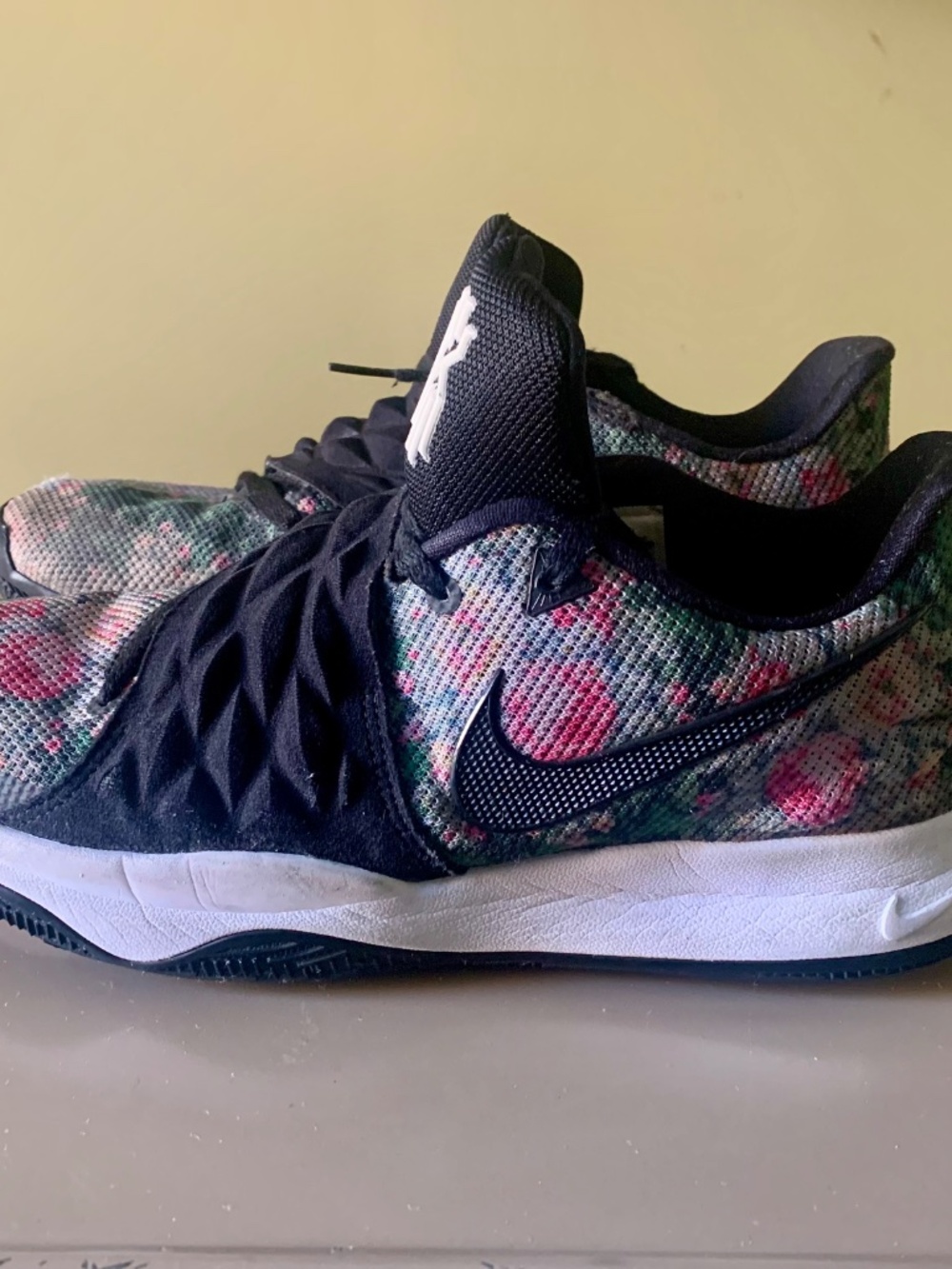 Nike Kyrie Irving Low Floral Shoes Sneaker Men Size US10.5